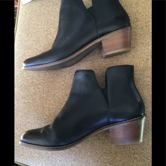 Cole Haan genuine leather boots Size 8.5 - Picture 3 of 6